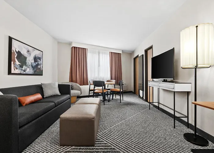 Royal Palace Westwood Hotel