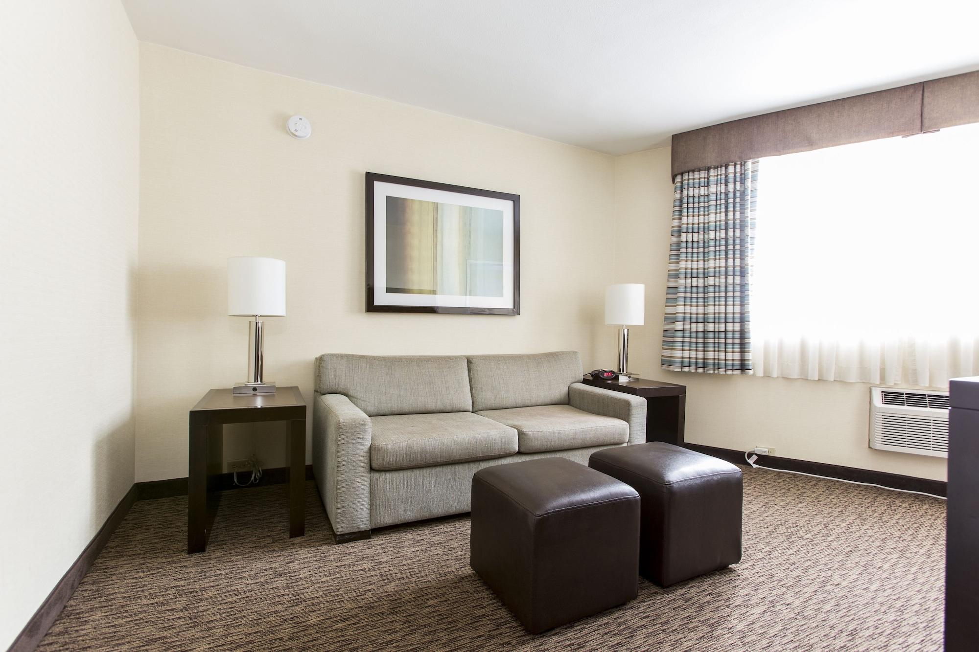 Royal Palace Westwood Hotel