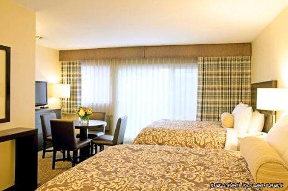 Royal Palace Westwood Hotel Los Angeles