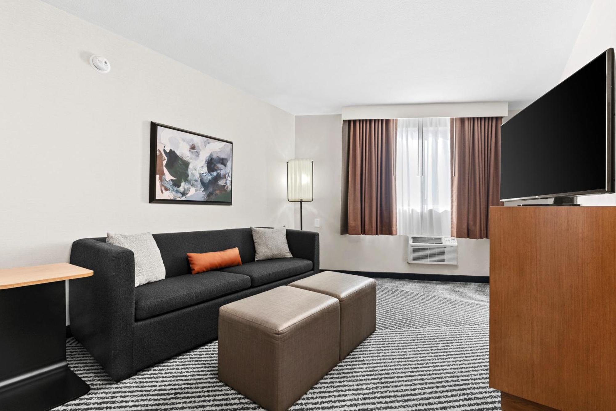 Hotel Royal Palace Westwood 3*