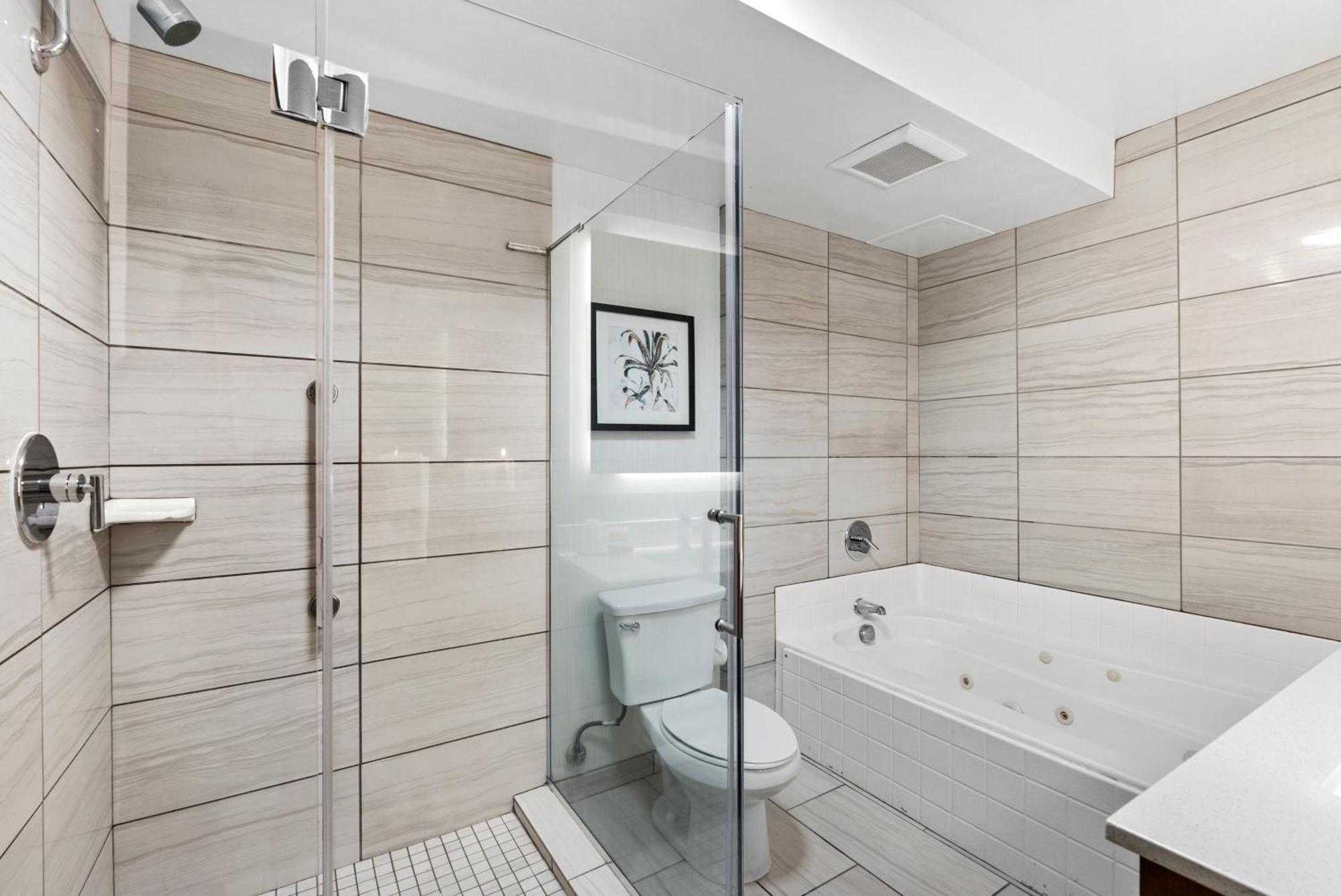 Royal Palace Westwood Hotel 3*